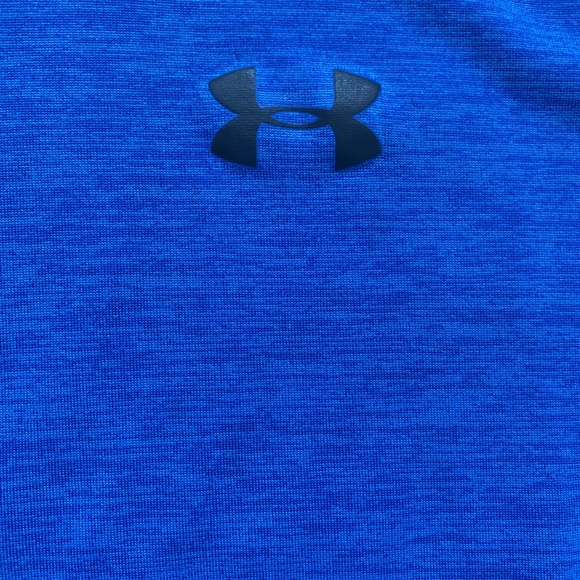 ✨2 for 1✨ Men’s Under Armour Loose Fit Gray and Blue Athletic Shirts Size Small - Picture 4 of 9
